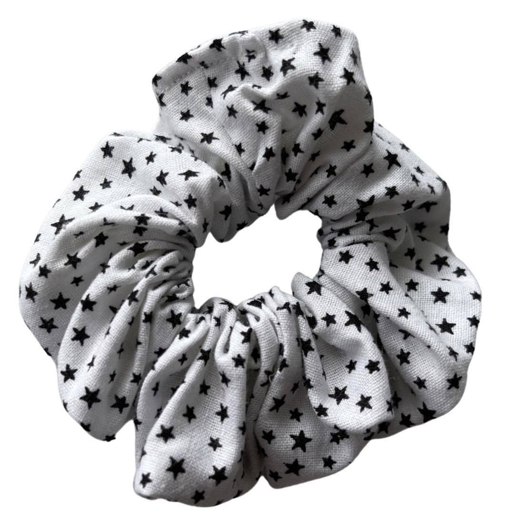 STARRY EYED SCRUNCHIE