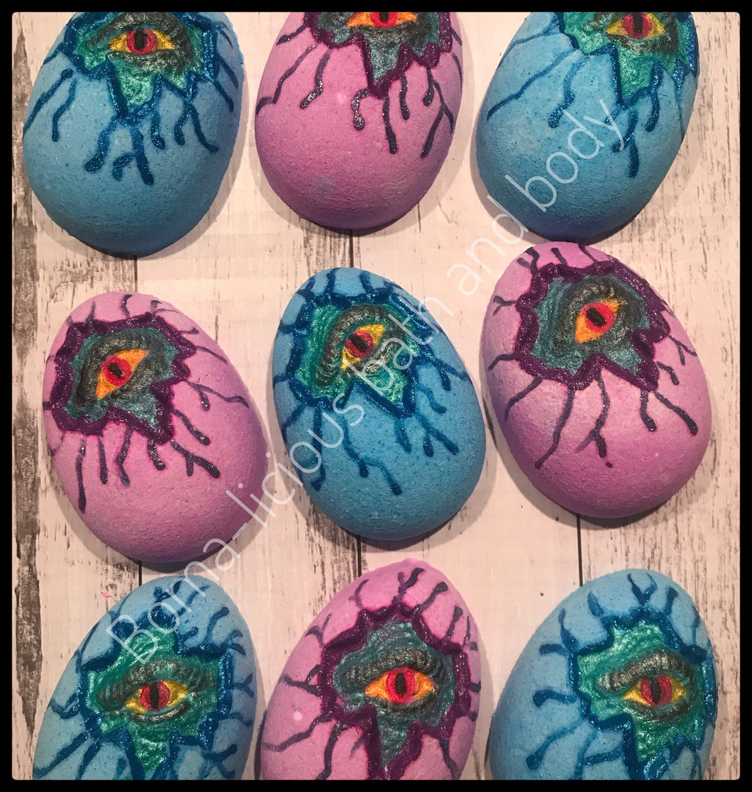 DINO EGG BATH BOMB